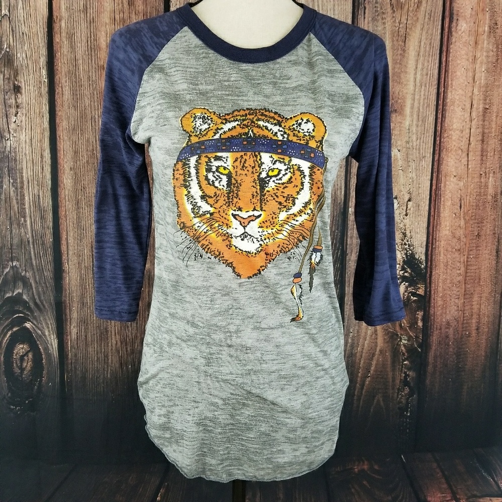 Hippie Boho tiger graphic tee Flower child XS